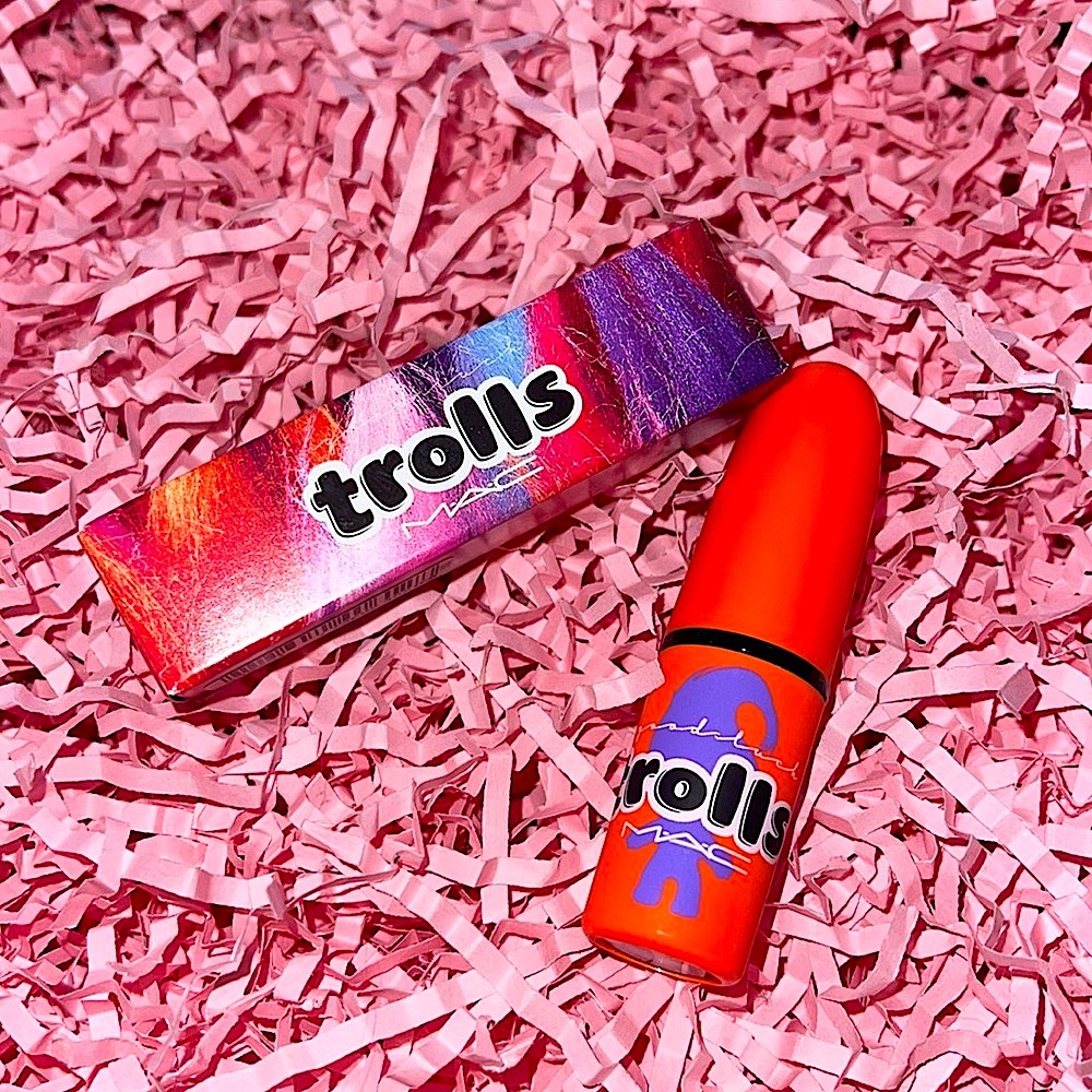 🆕❤️MAC: “DANCE OFF, PANTS OFF” TROLLS Lipstick